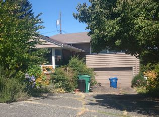 908 NW 106th St, Seattle, WA 98177