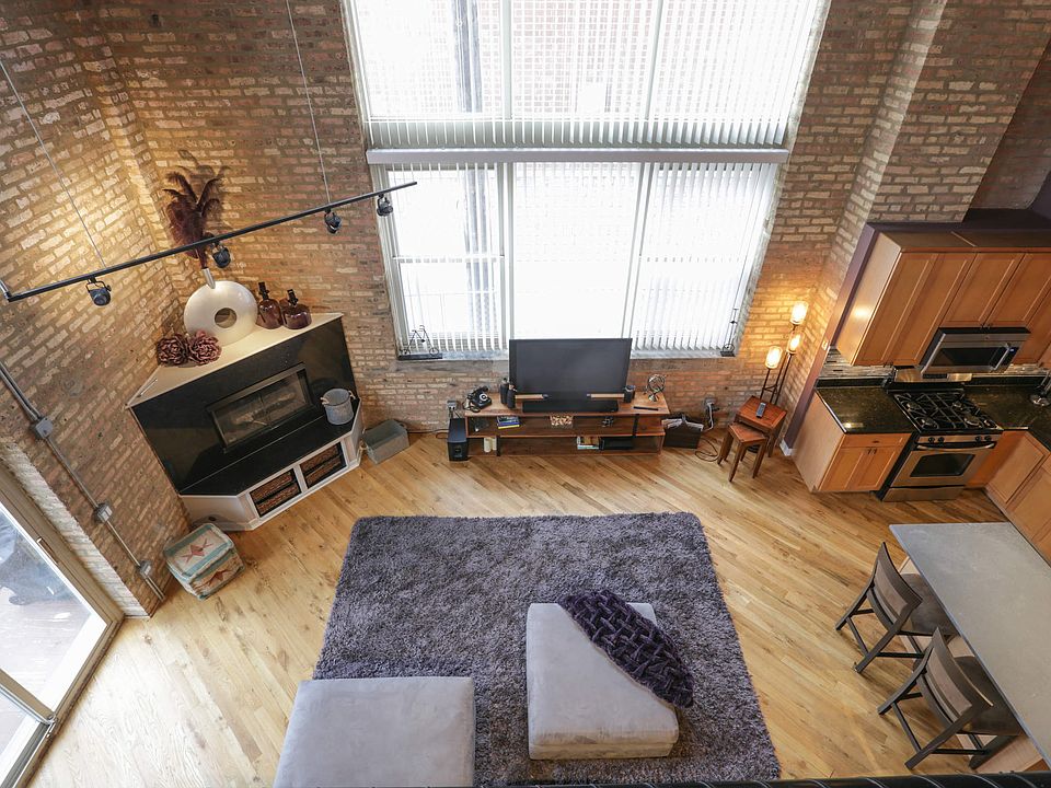 Overhead of 1st floor