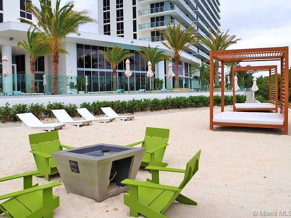 1st image of 16385 Biscayne Blvd #2802