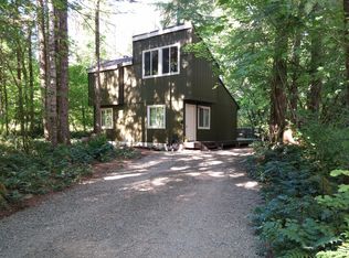 72657 E Village Loop Rd, Rhododendron, OR 97049