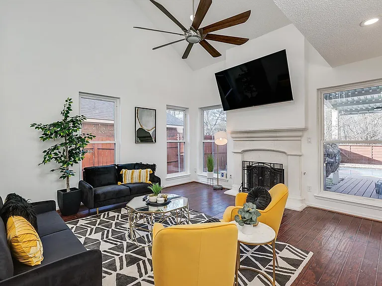 2033 Spring Mills Rd #2033 — Photo 33