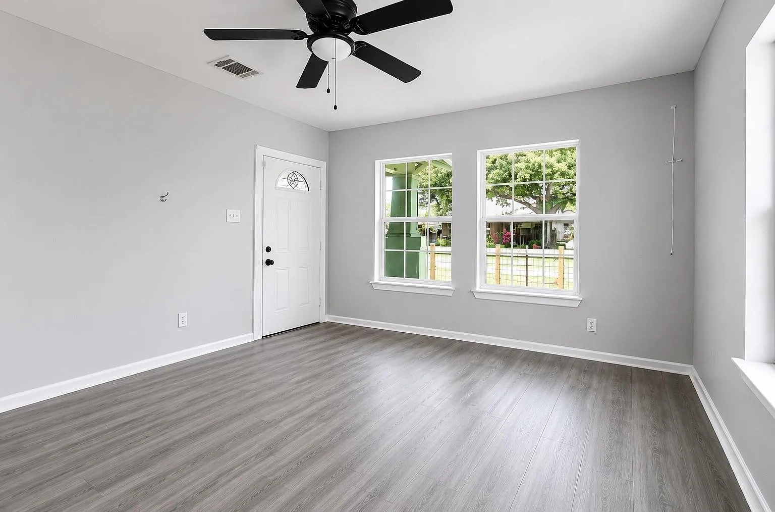 2 bed, 1.0 bath, 944 sqft, $1,400 — Photo 4