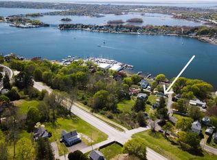 4 Bowen Ave, Tiverton, RI 02878