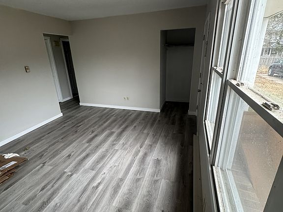 2nd image of 225 Cliff St APT A