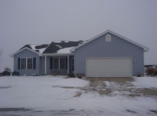 1302 Kelcrasta Dr, Saint Johns, MI