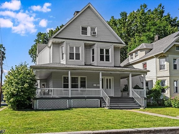 2nd image of 68 Tenafly Rd