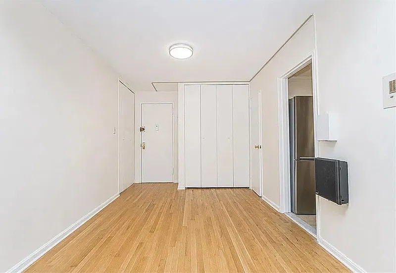 1 bed, 1.0 bath, 700 sqft, $1,611 — Photo 3