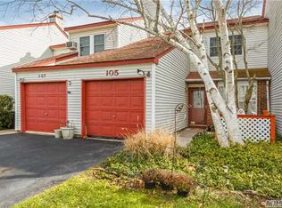 105 Strathmore Court Dr, Coram, NY 11727