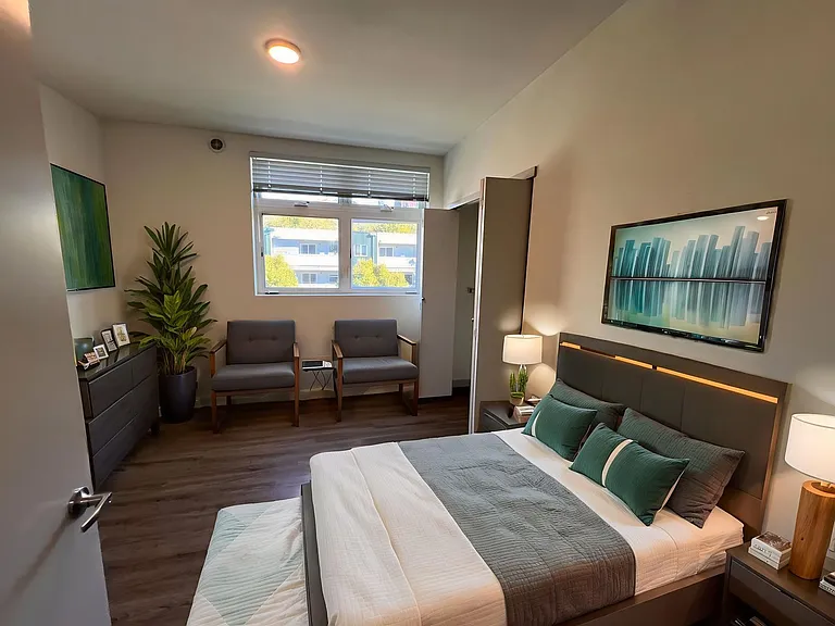 4801 Fauntleroy Apartments — Photo 57