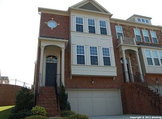 3361 Cumberland Club Dr #16, Atlanta, GA 30339