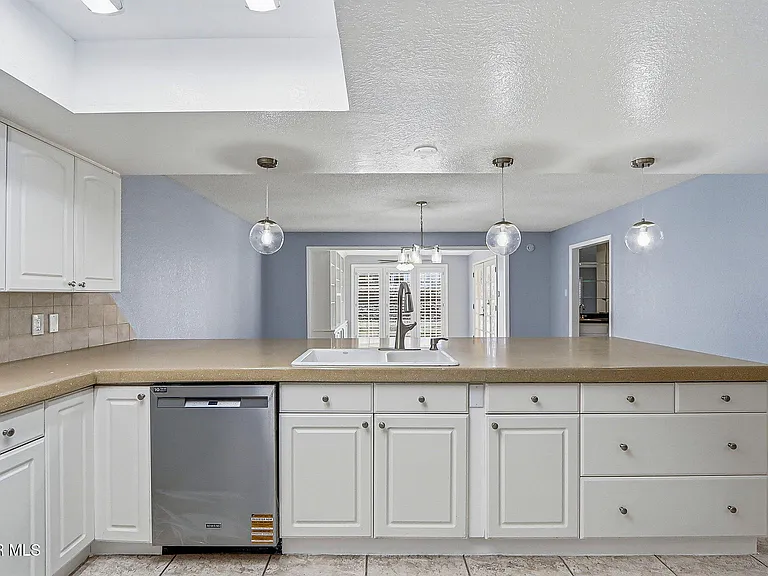 6141 Sierra Valle Ln — Photo 16