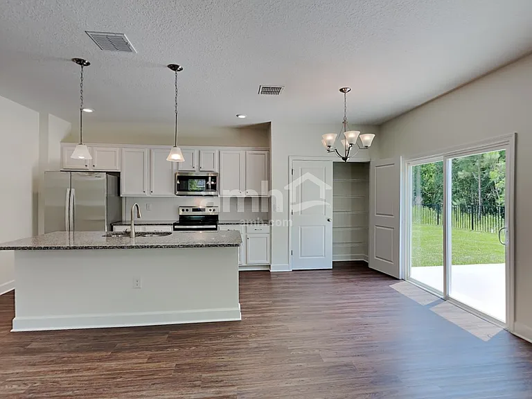 5879 Hampton Creek Rd — Photo 6