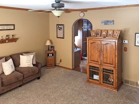 Bright upstairs living room