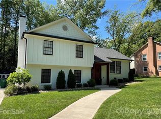 1325 Braeburn Rd, Charlotte, NC 28211