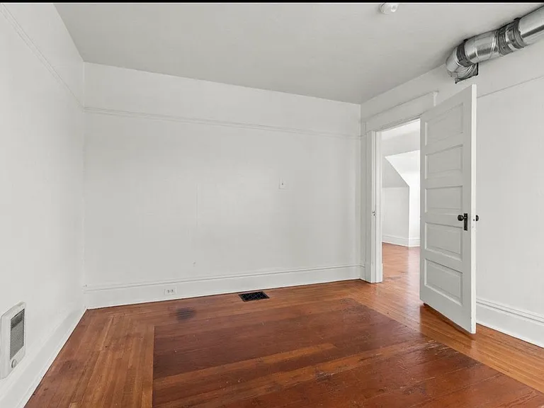 1027 W Maxwell Ave #2 — Photo 13
