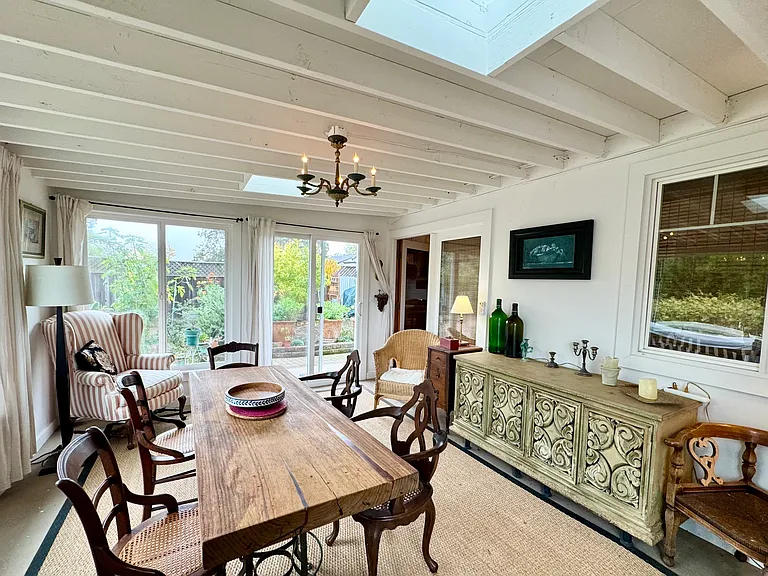 2097 Penny Ln — Photo 3