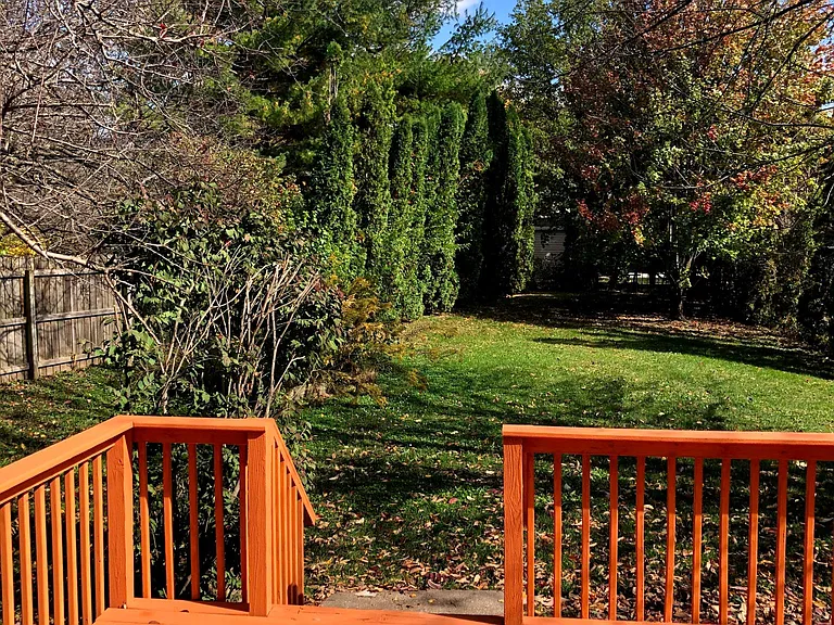 4685 Lindbergh Dr — Photo 6