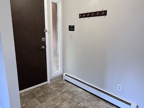 3rd image of 1625 W Elizabeth St #1