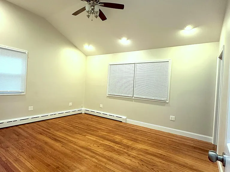 Masterbedroom enterance view