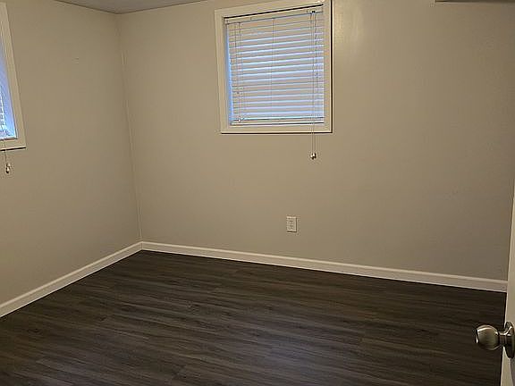 3rd image of 2212 Howell Ave