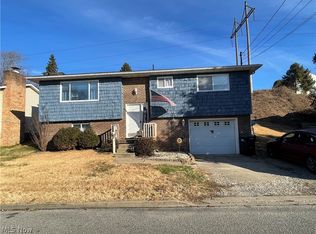 907 20th St, Vienna, WV 26105