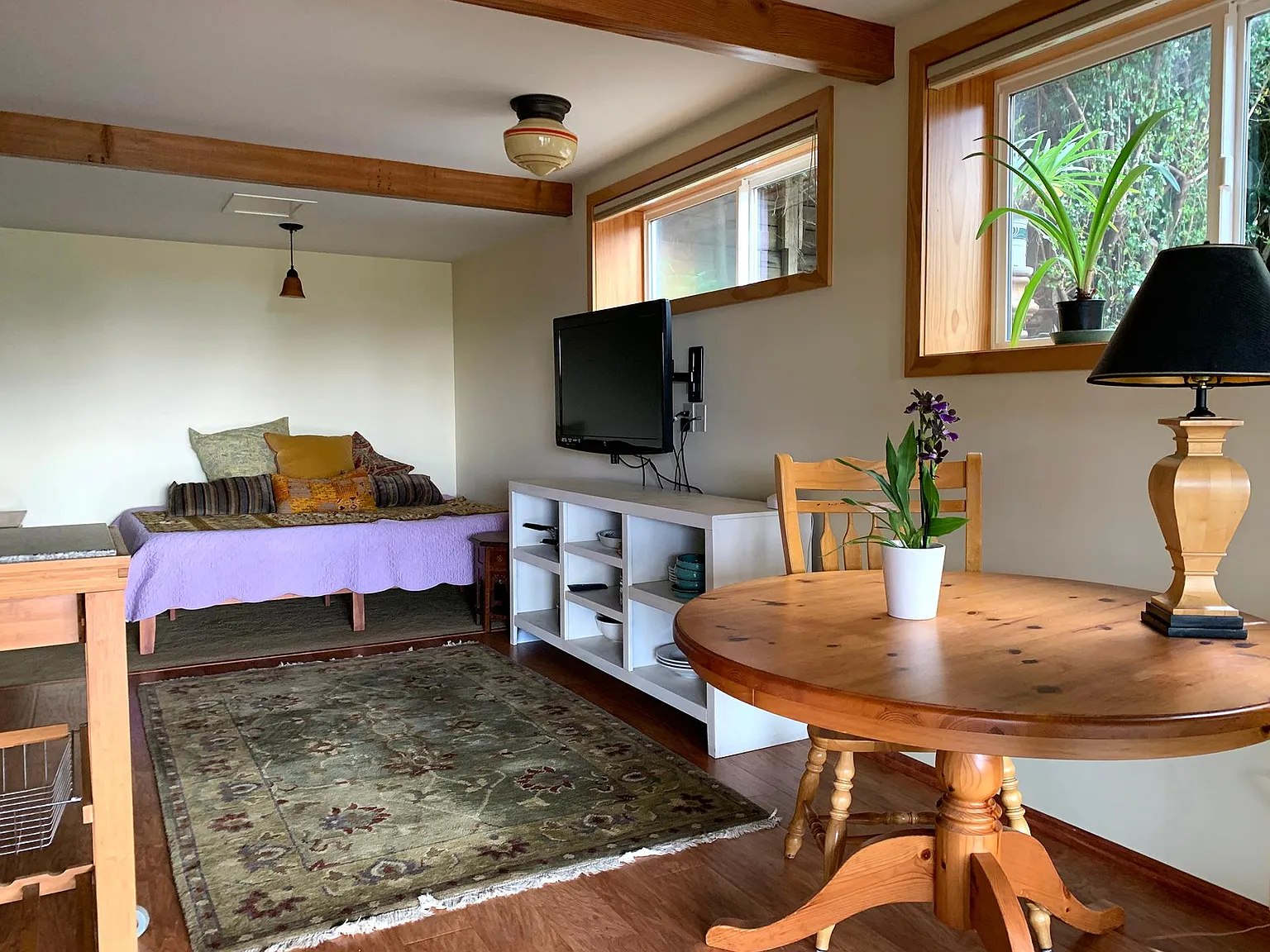 Studio, 400 sqft, $1,900 — Photo 3