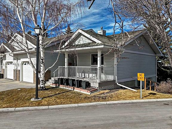 3rd image of 151 Macewan Ridge Vlg NW