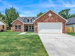 319 Ardis St, Sulphur Springs, TX 75482