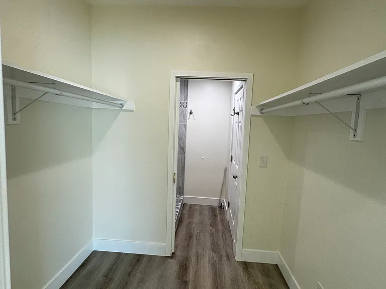 1821 E 17th St #101 — Photo 9