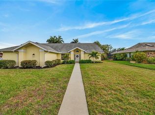 390 Saint Andrews Blvd, Naples, FL 34113