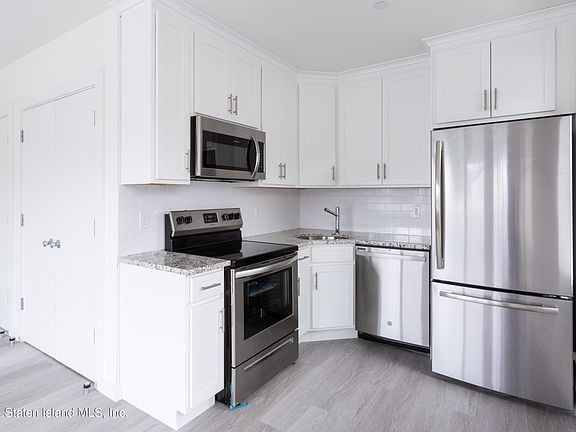 4th image of 297 Cromwell Ave APT 1