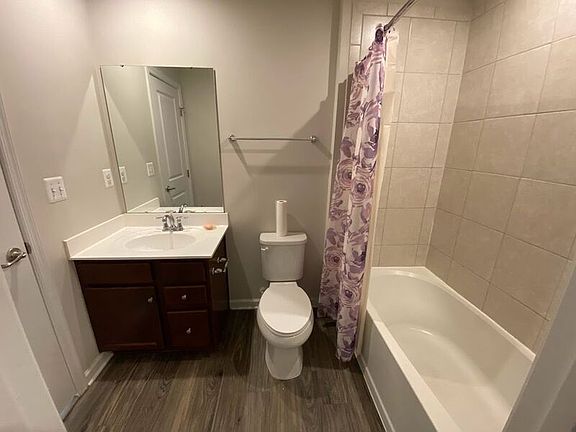 5th image of 536 River Crest Way