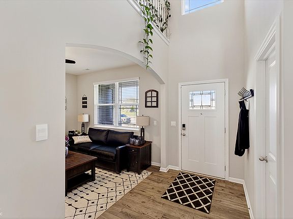 2nd image of 2620 Albatross Ave