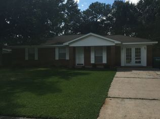 270 McCool St, Ocean Springs, MS 39564