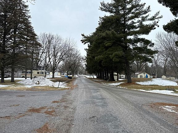 4th image of 9857 W Lake Ct