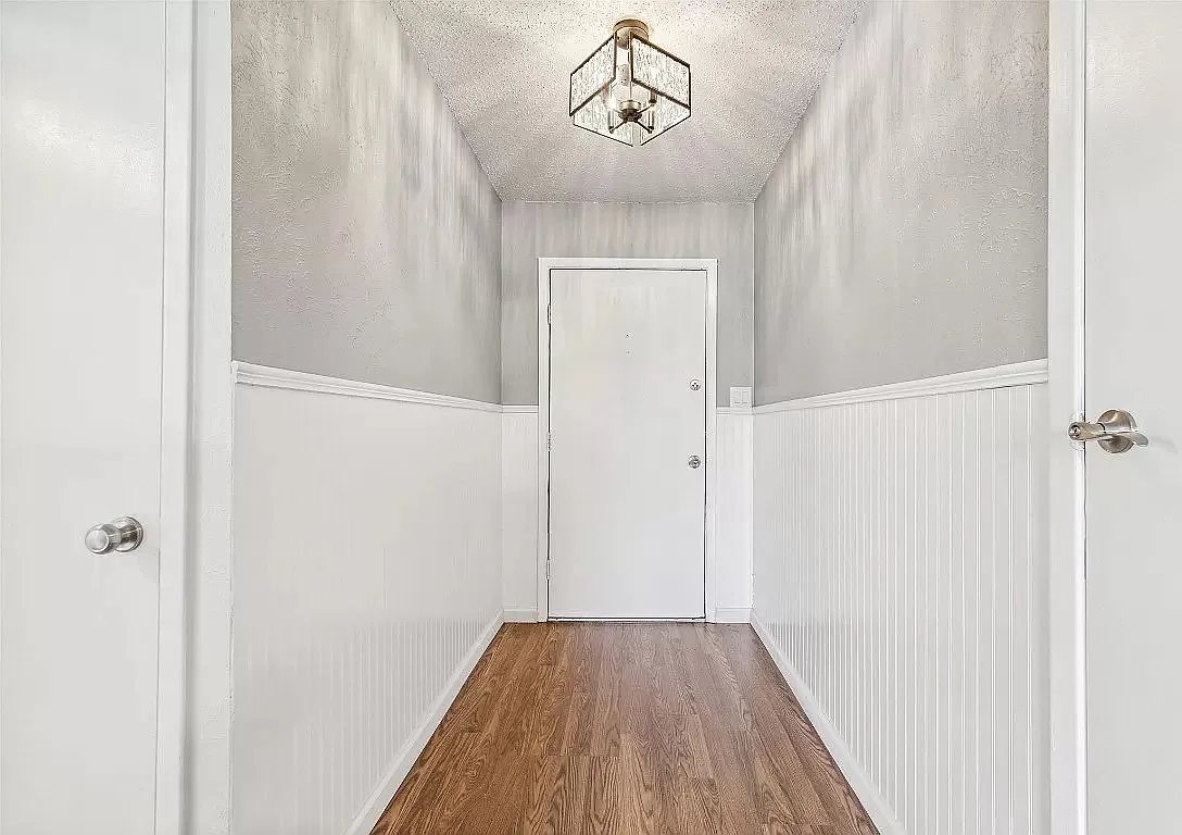 3508 Madrid Dr — Photo 3