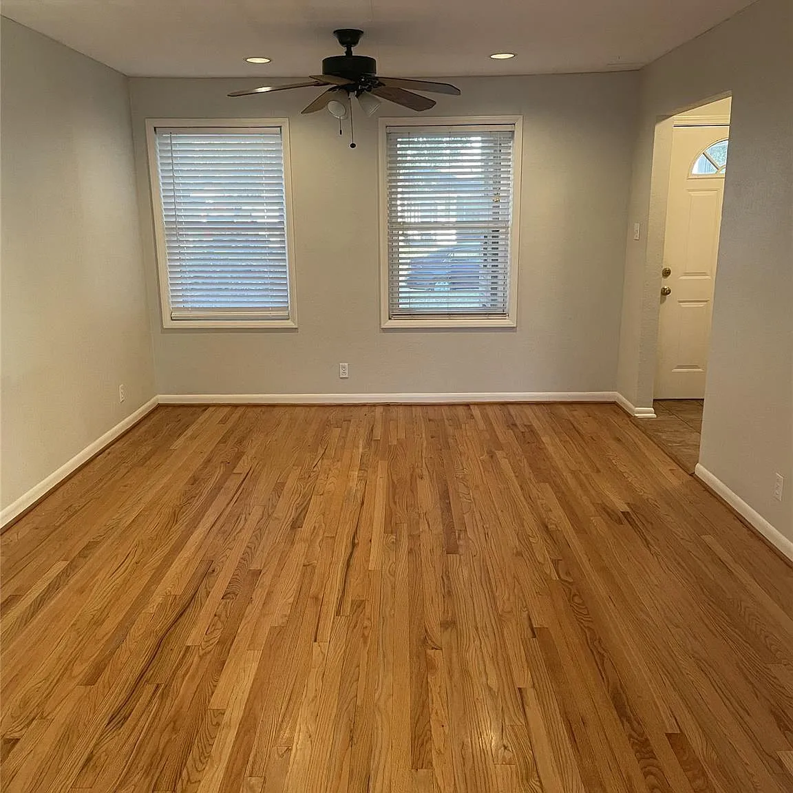 3 bed, 2.0 bath, 1748 sqft, $2,500 — Photo 3