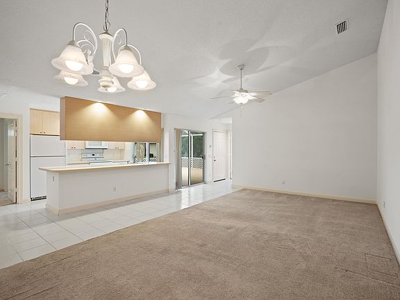 3rd image of 1225 NW Sun Terrace Cir