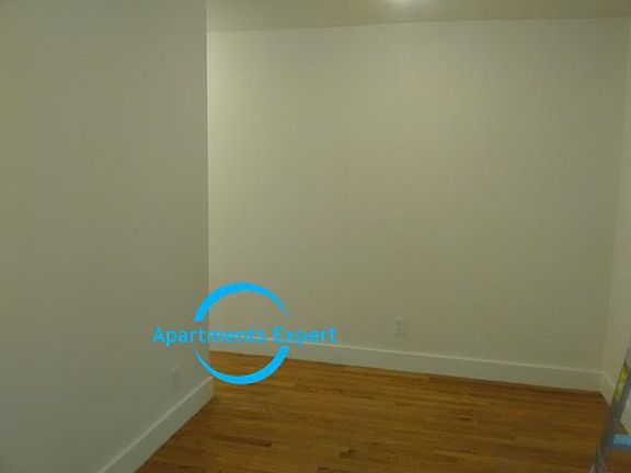 3rd image of 6 E Sidney Ave APT 5C