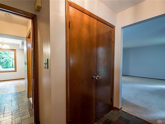 4th image of 605 Clareridge Ln