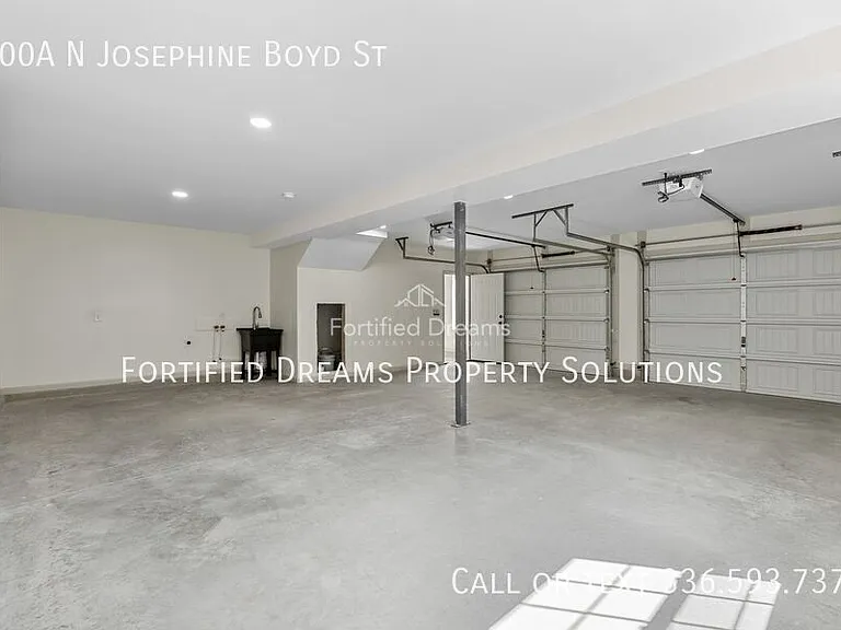 700A N Josephine Boyd St — Photo 23