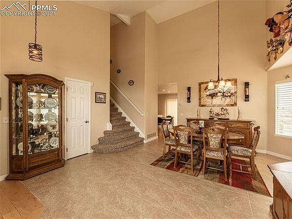 5th image of 7965 Henslow Ct
