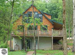 1810 Six Mile Lake Rd, East Jordan, MI 49727