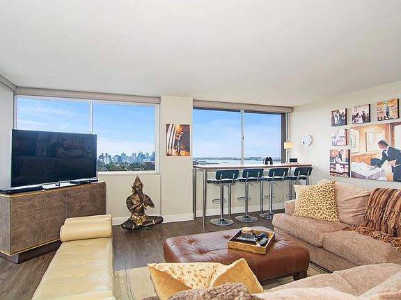 5th image of 3535 1st Ave Unit 16D