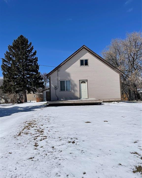 1st image of 406 Southesk STREET