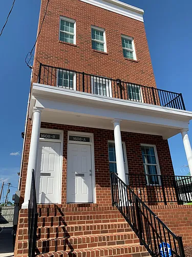 1608 W Cary St Photo 1