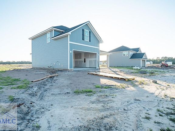 3rd image of 34 Blue Gill Ln