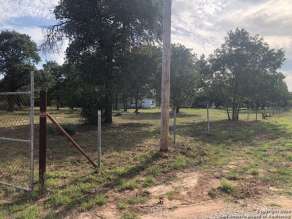 2nd image of 467 County Road 6717