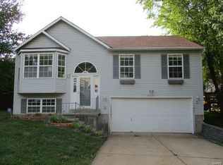 1515 Pecan Ct, High Ridge, MO 63049