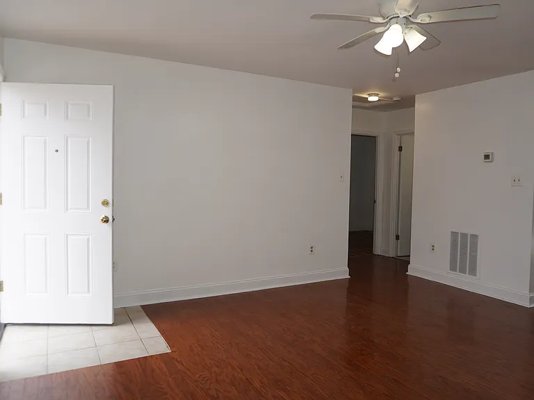 4320 Monroe St — Photo 13